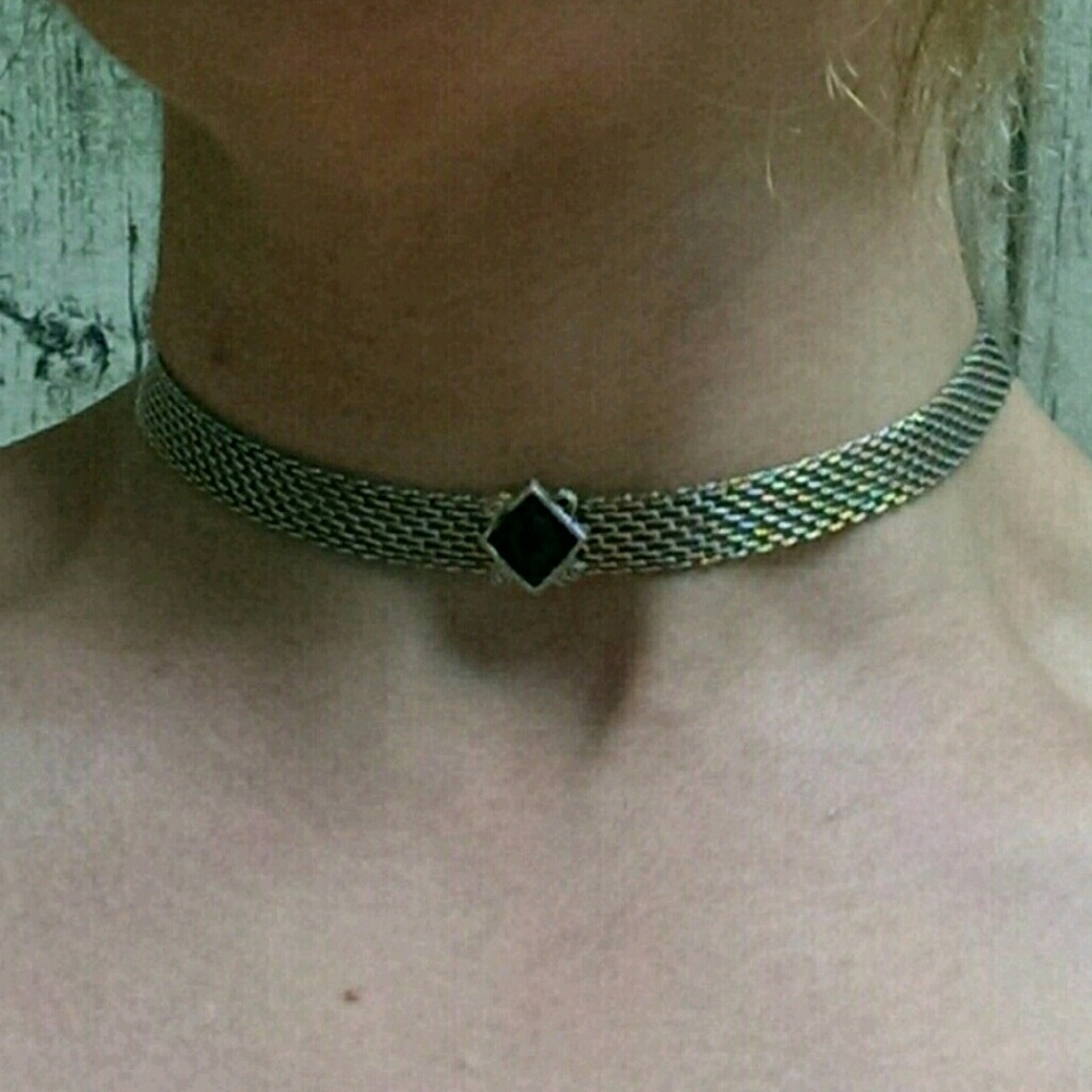 Elegant chainmail garnet choker